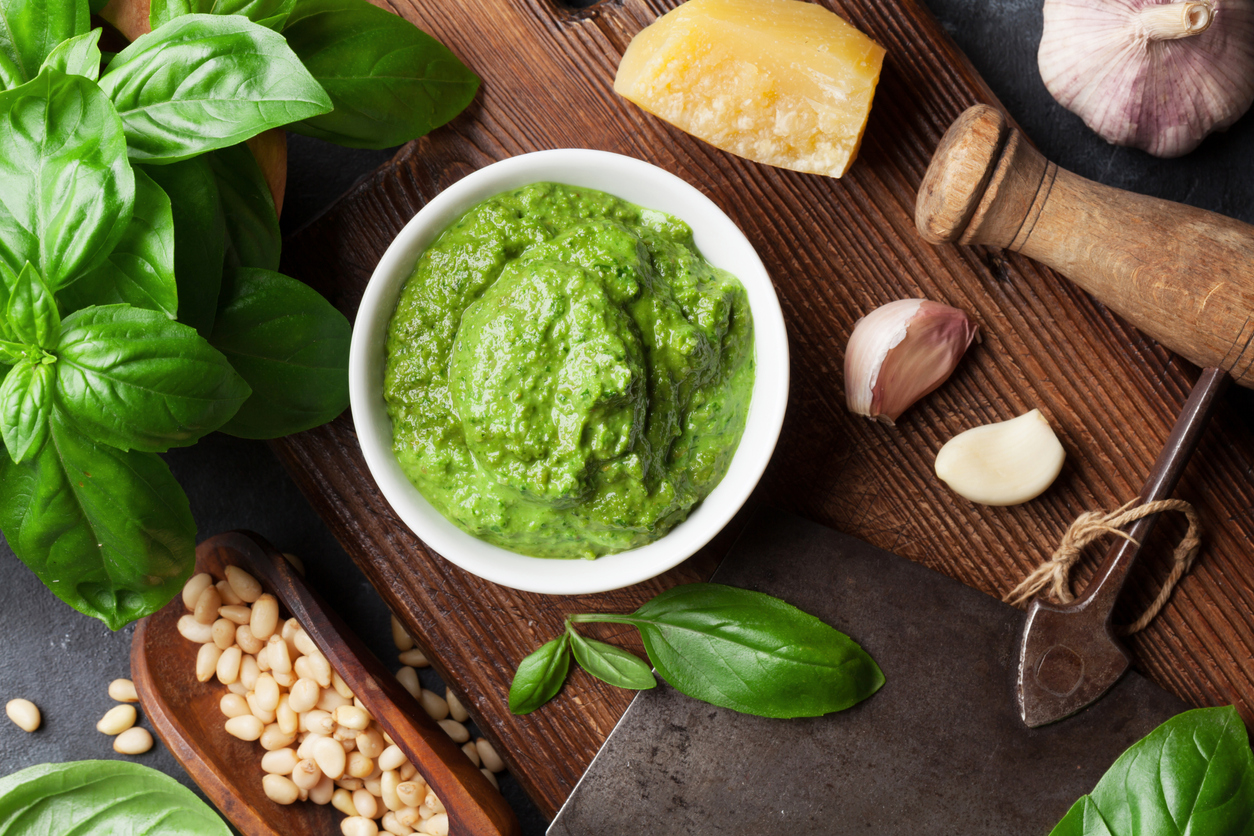 preparare sos pesto