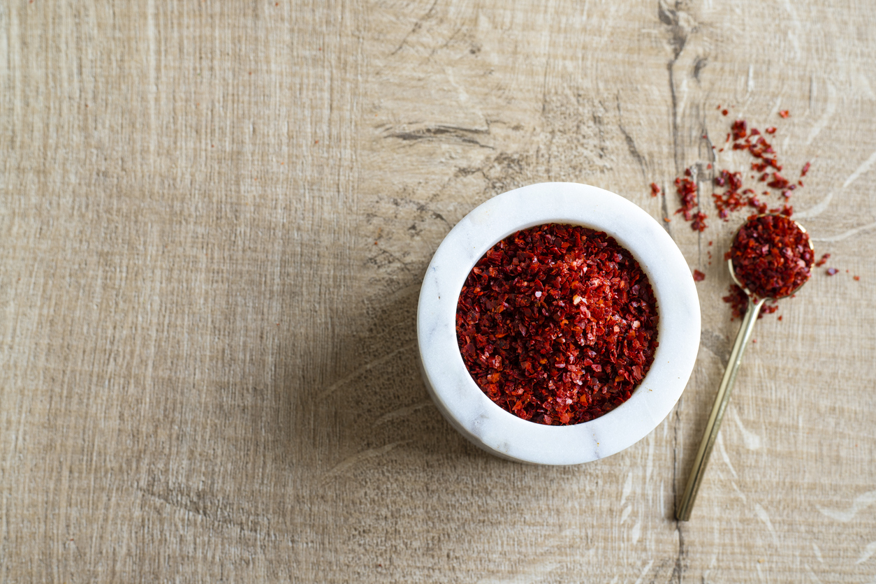 bol cu fulgi de ardei iuti