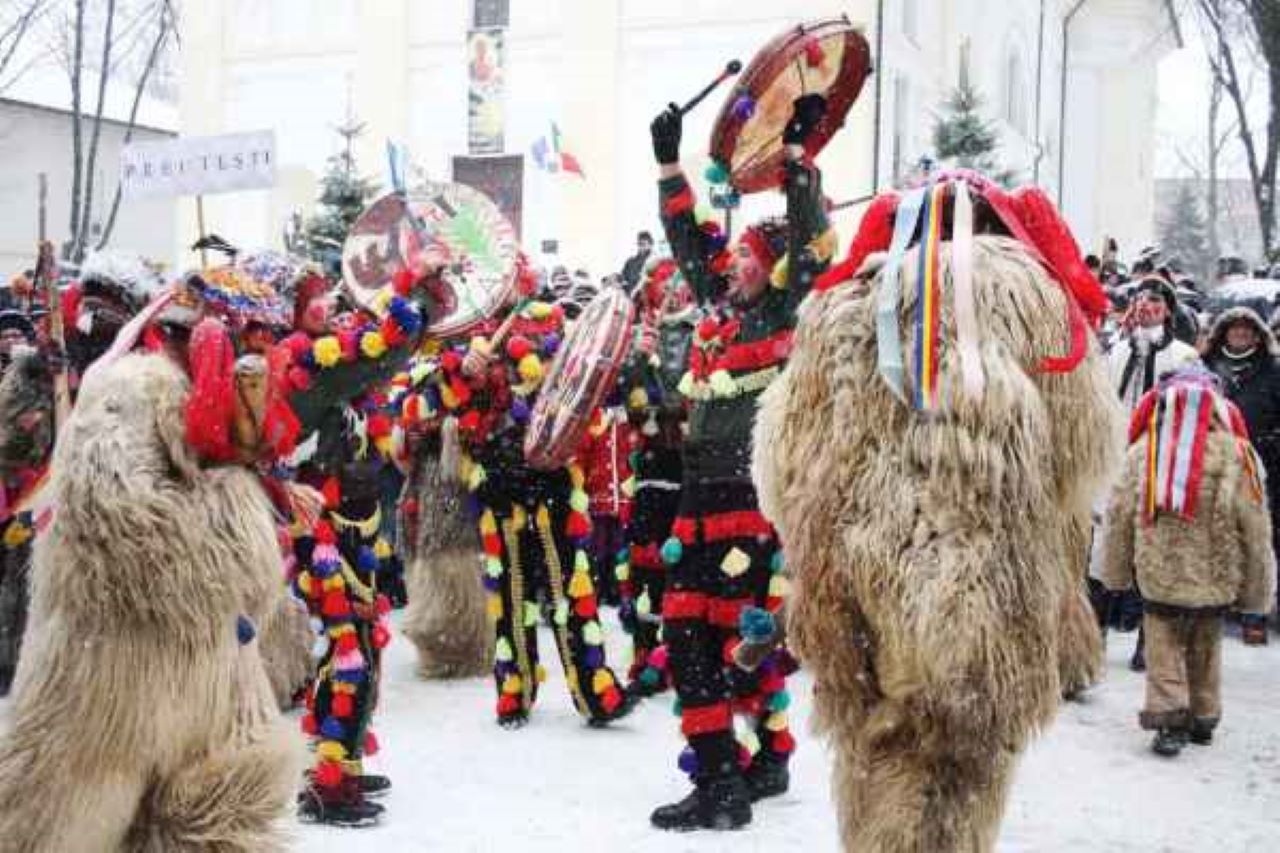 traditia plugusorului in bucovina