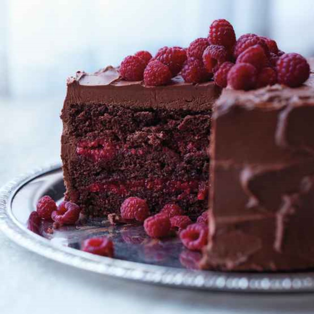 tort de ciocolata cu fructe de padure