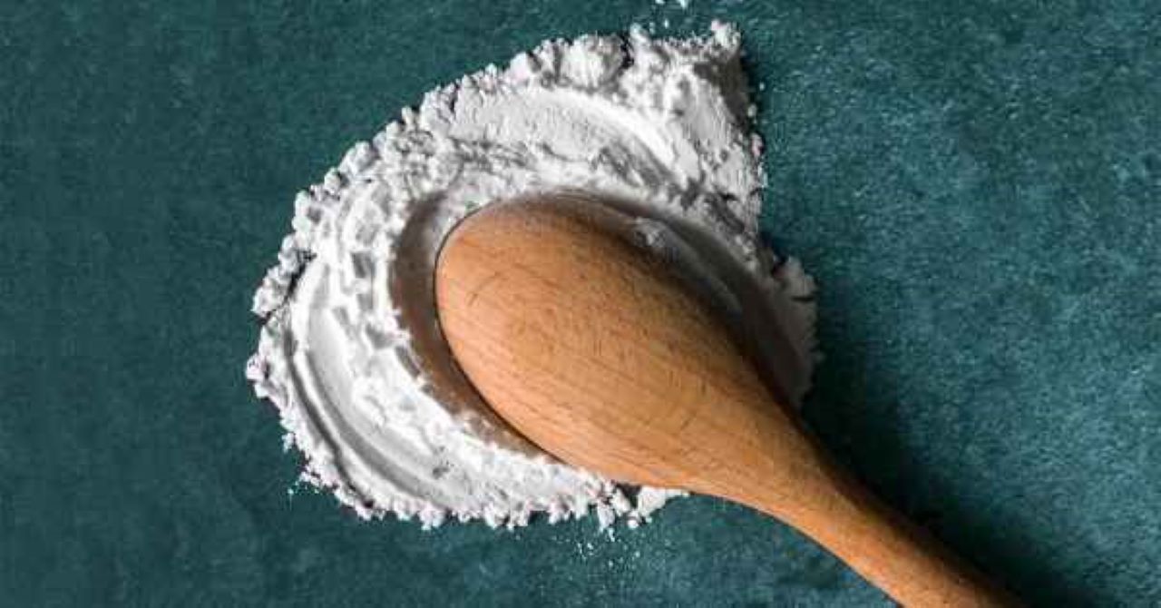 crema de tartar si o lingura de lemn