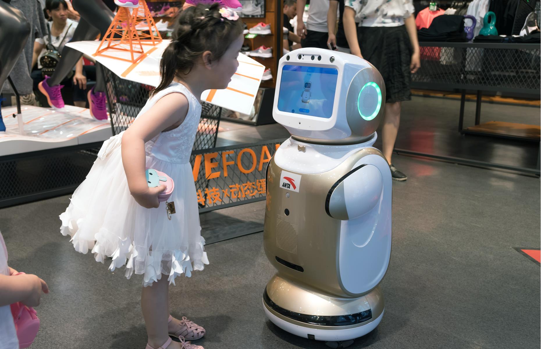 Cum Reusim sa Ne Mai Facem Prieteni in Epoca AI