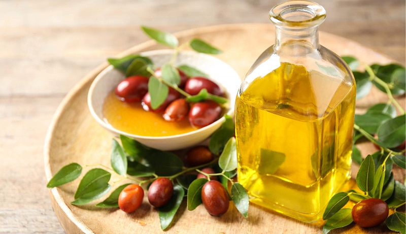 Sticluta cu ulei de jojoba si fructe de jojoba