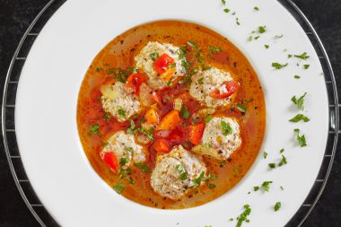 farfurie cu ciorba de prisoare