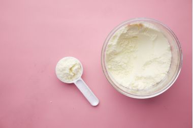 Laptele Praf Degresat vs. Laptele Integral